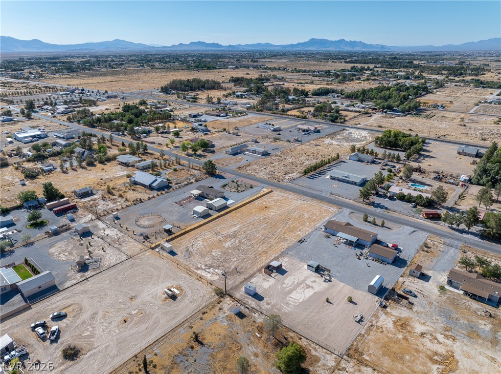 Photo 8 of 11, 3361 E Navajo Boulevard