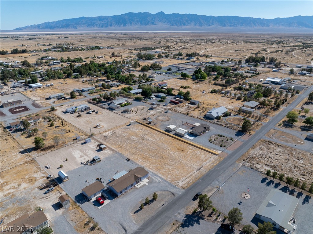 Photo 10 of 11, 3361 E Navajo Boulevard