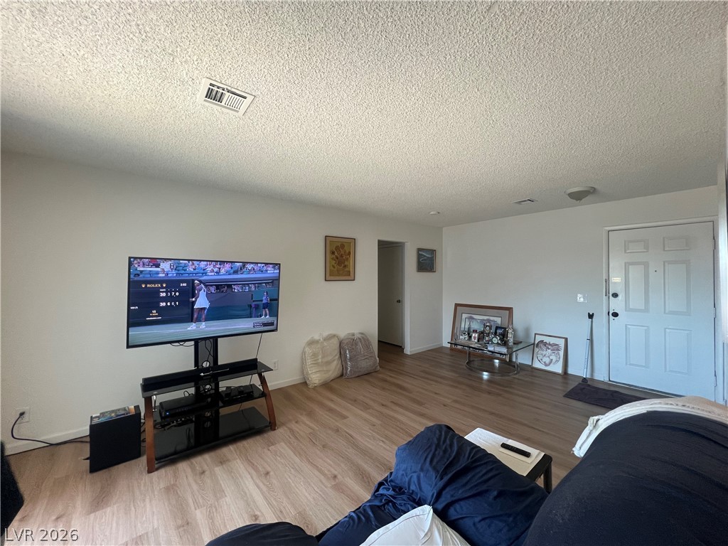Photo 6 of 12, 2333 Cardiff Lane #D
