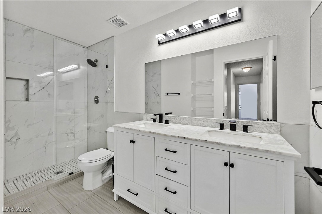 Photo 20 of 44, 2200 S Fort Apache Road #2142