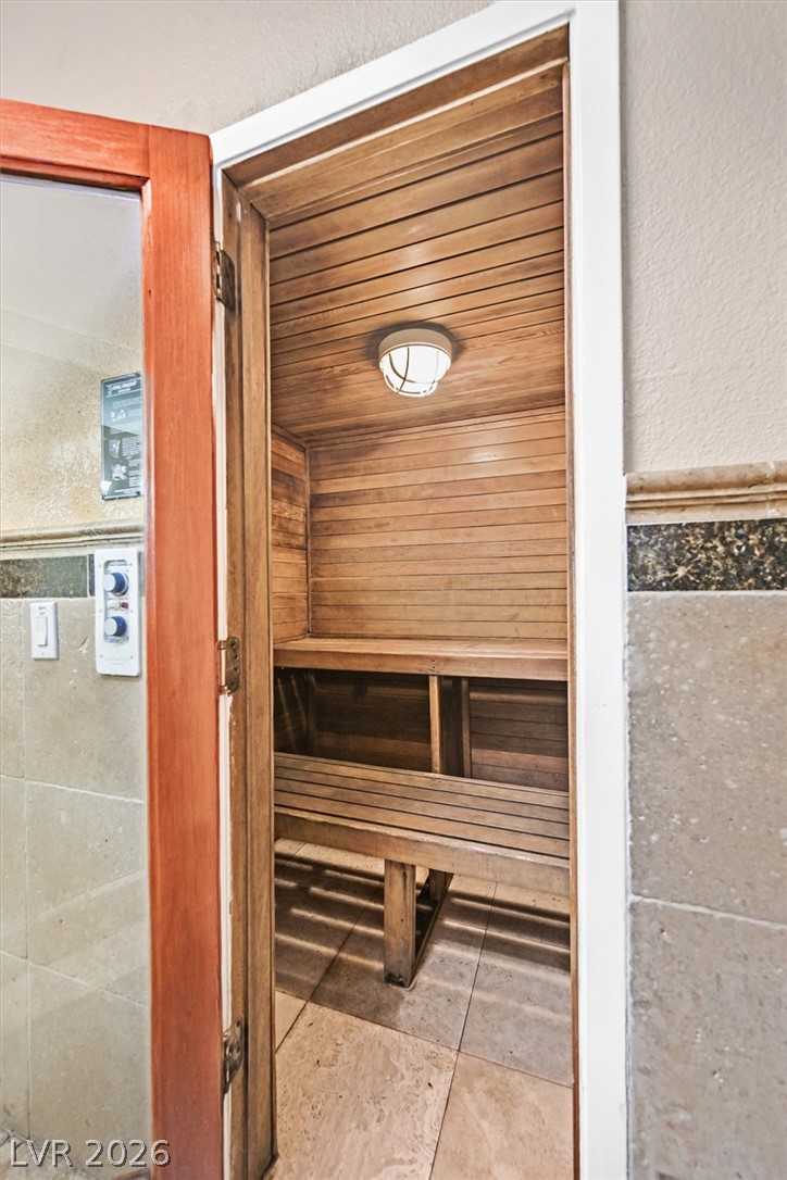 Photo 24 of 44, 2200 S Fort Apache Road #2142