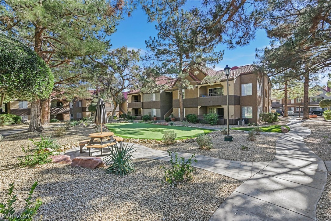 Photo 38 of 44, 2200 S Fort Apache Road #2142