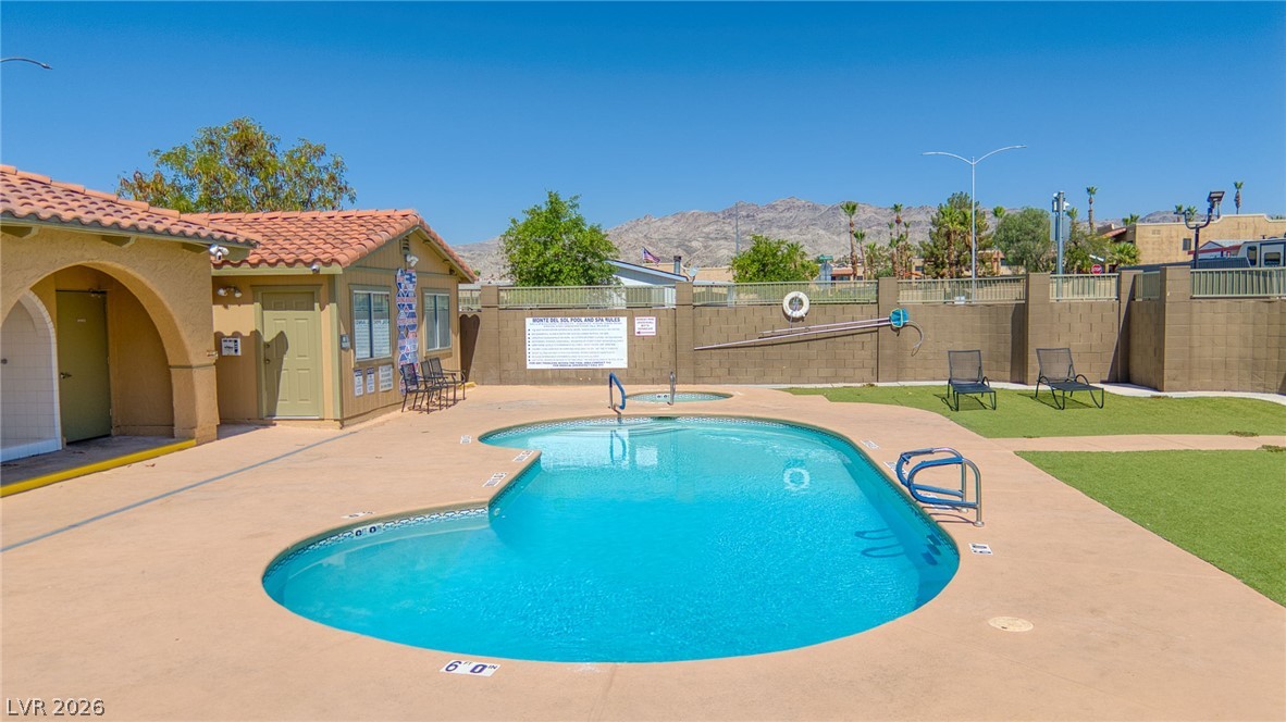 Photo 32 of 35, 3189 Del Monte Street