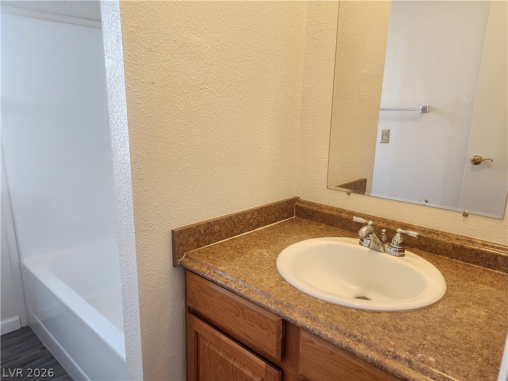 Photo 22 of 35, 3189 Del Monte Street