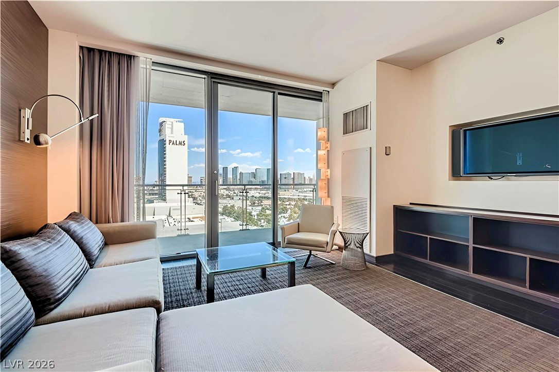 Photo 24 of 58, 4381 W Flamingo Road #1516