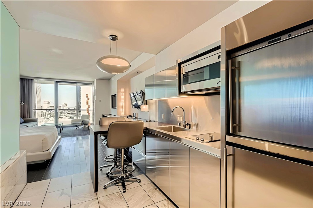 Photo 27 of 58, 4381 W Flamingo Road #1516