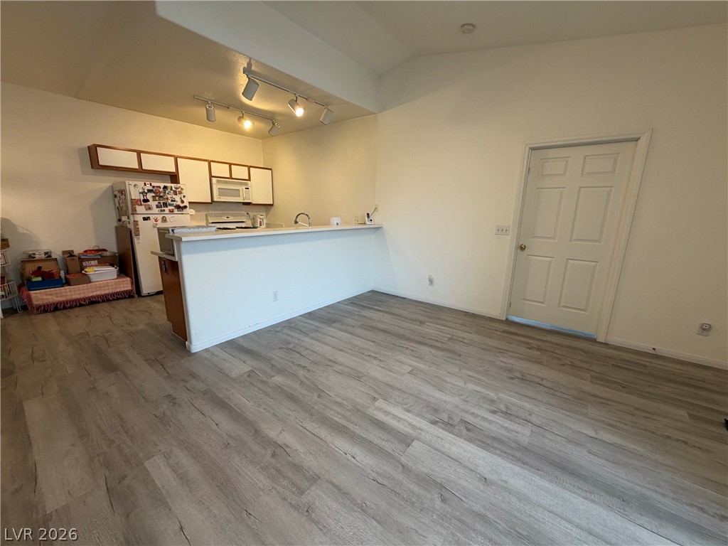 Photo 13 of 49, 4960 Harrison Drive #230