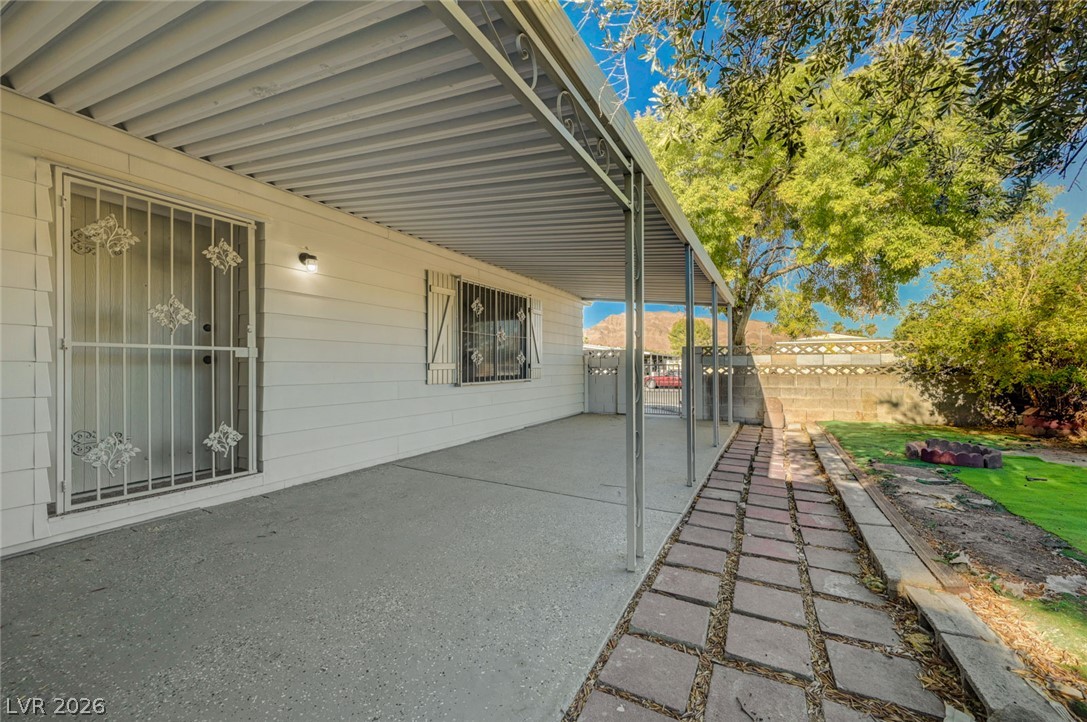 Photo 3 of 293 Sir William Way