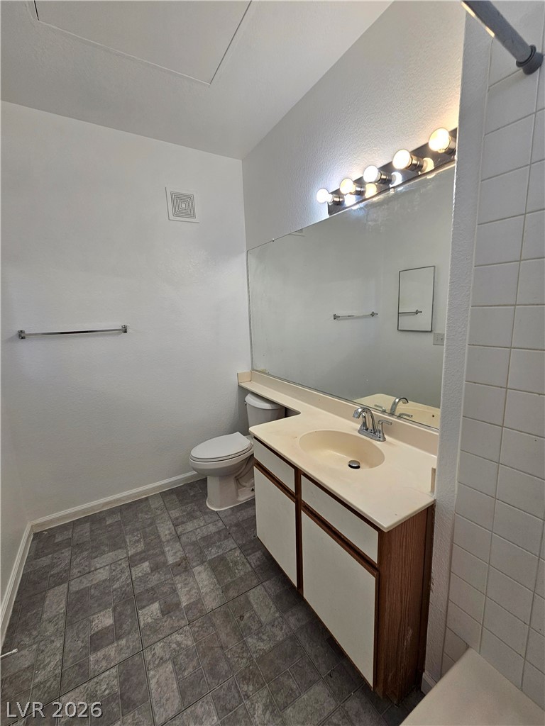 Photo 18 of 33, 4960 Harrison Drive #217