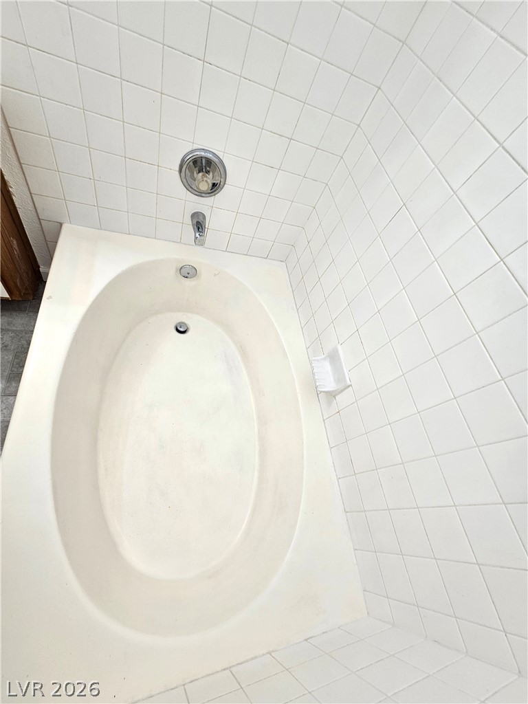 Photo 19 of 33, 4960 Harrison Drive #217