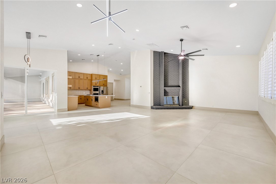Photo 7 of 26, 8755 Hickam Avenue