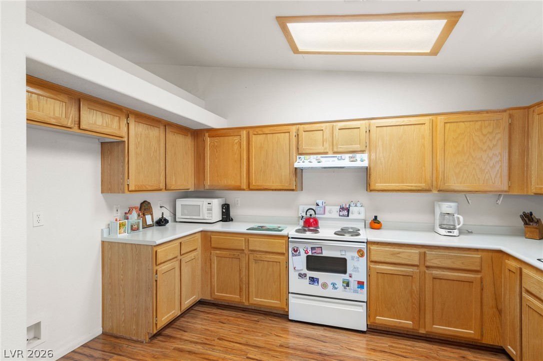 Photo 18 of 33, 1232 Wigwam Street
