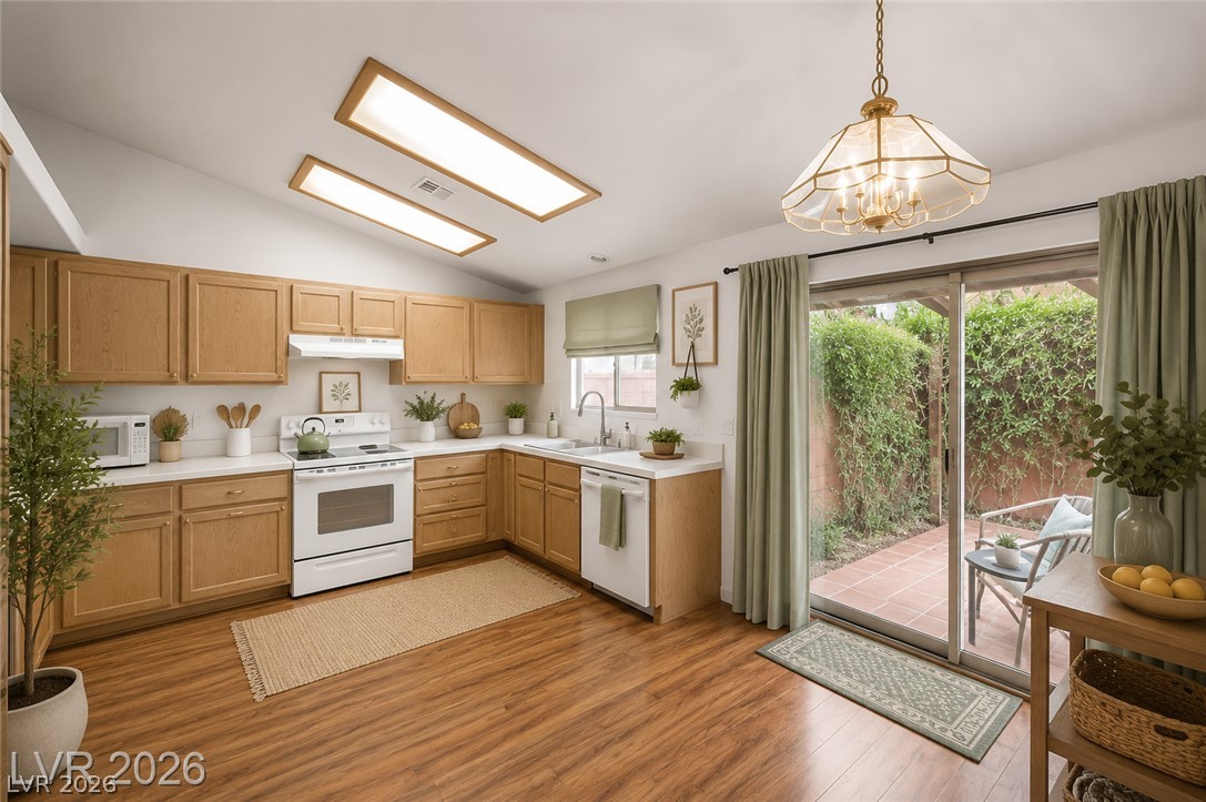 Photo 5 of 1232 Wigwam Street