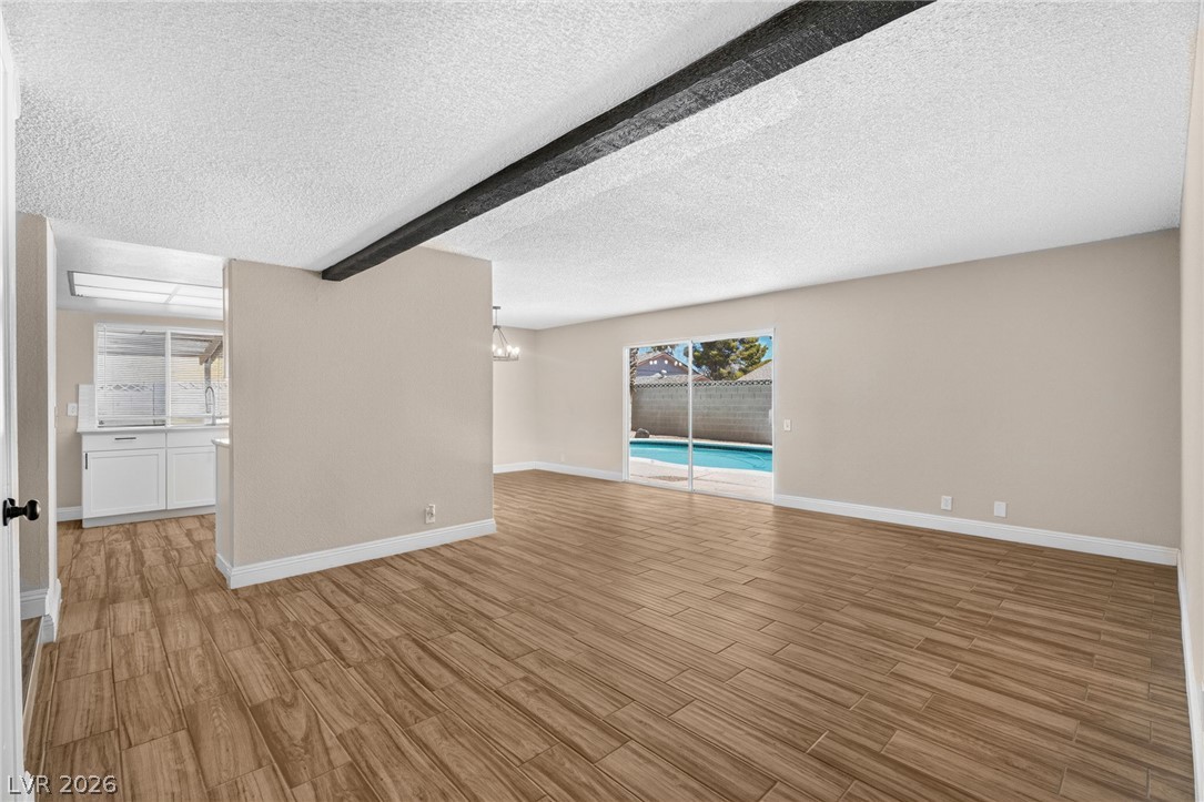 Photo 7 of 37, 4431 El Campana Way