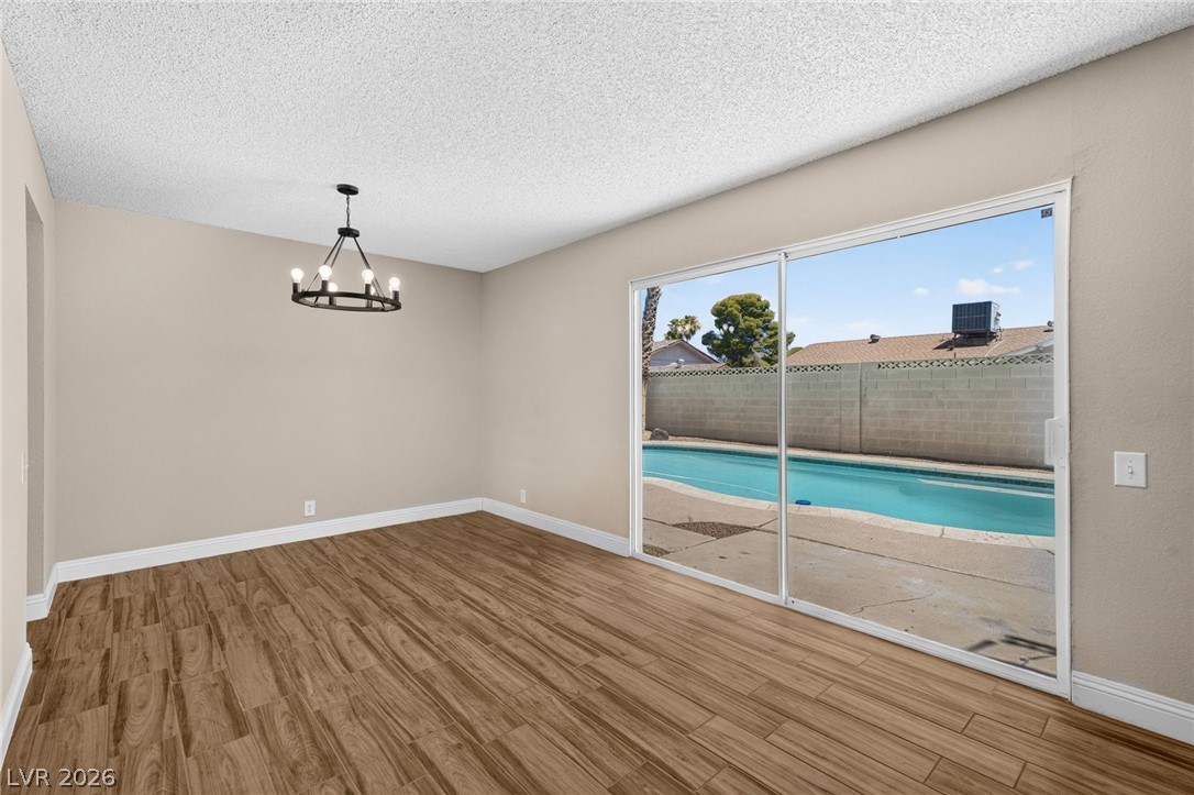 Photo 9 of 37, 4431 El Campana Way