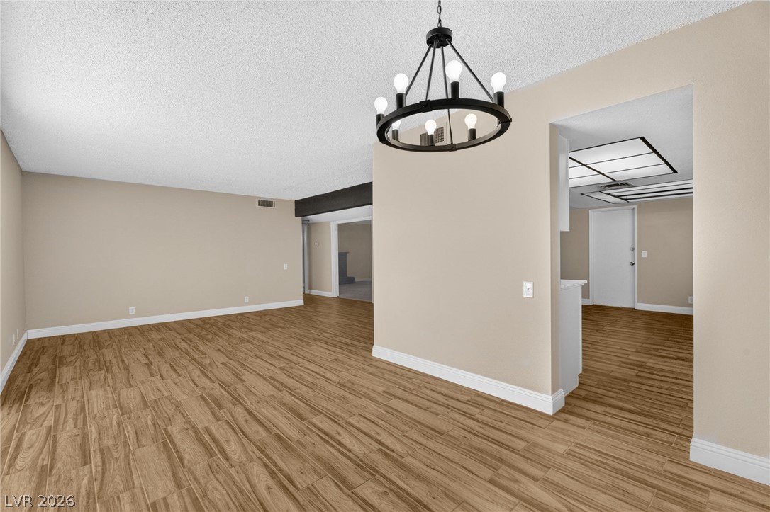 Photo 10 of 37, 4431 El Campana Way