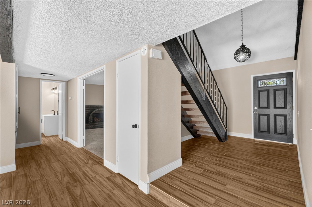 Photo 15 of 37, 4431 El Campana Way