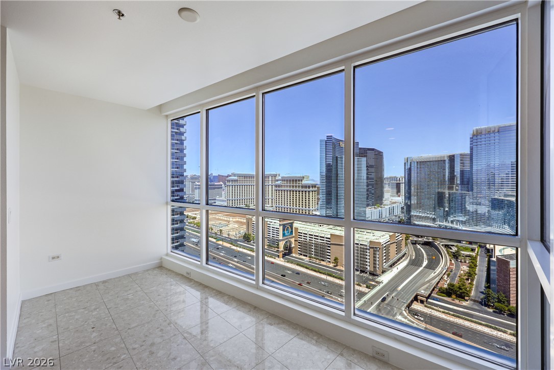 Photo 17 of 45, 4525 Dean Martin Drive #2807