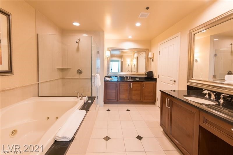 Photo 6 of 19, 125 E Harmon Avenue #2514