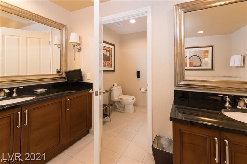 Photo 8 of 19, 125 E Harmon Avenue #2514