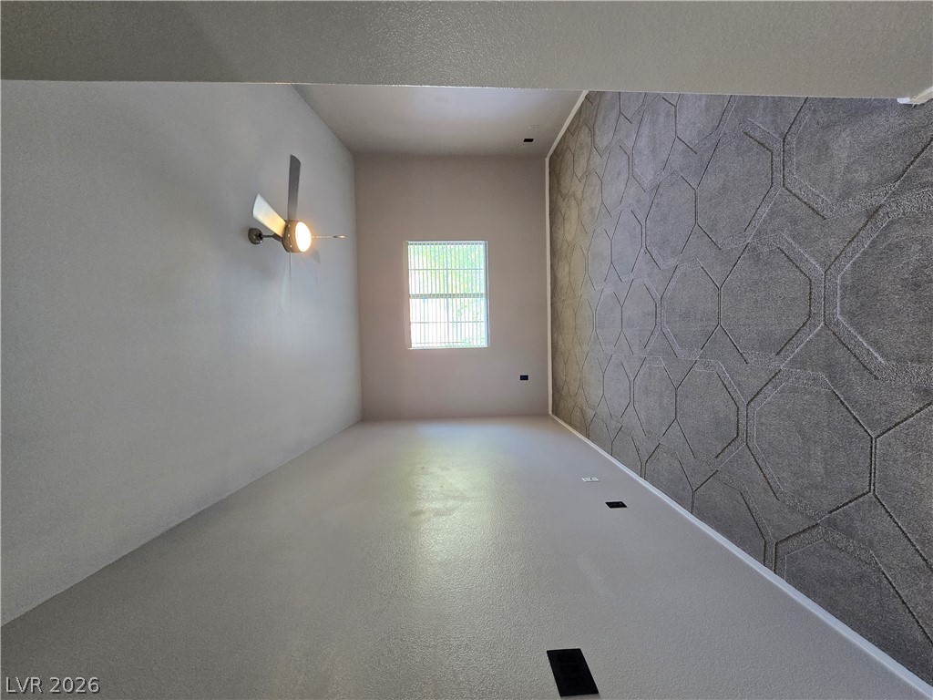 Photo 21 of 32, 300 Amber Pine Street #207