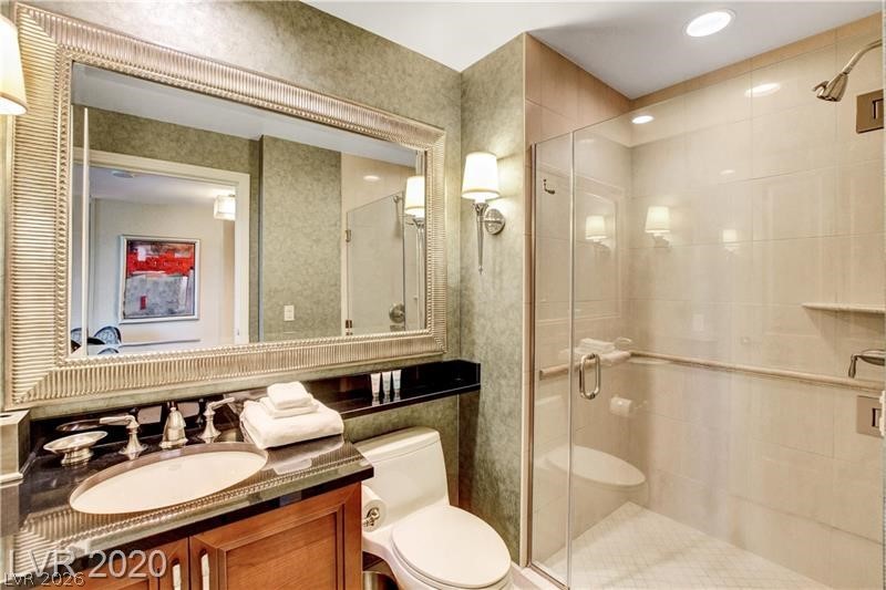 Photo 17 of 44, 125 E Harmon Avenue #1620