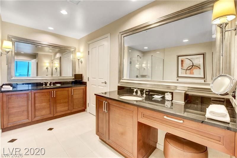 Photo 24 of 44, 125 E Harmon Avenue #1620