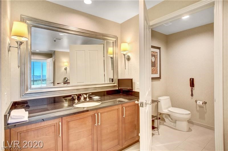Photo 25 of 44, 125 E Harmon Avenue #1620