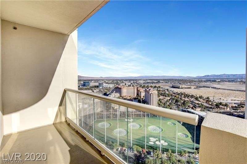 Photo 26 of 44, 125 E Harmon Avenue #1620
