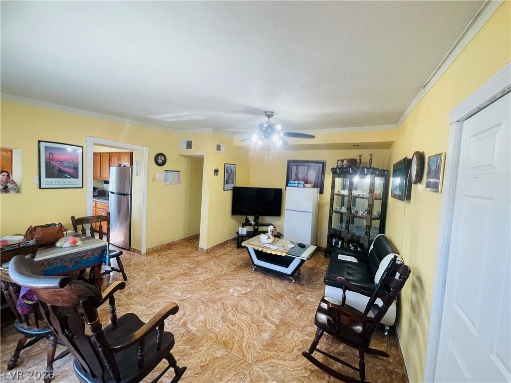 Photo 5 of 3708 Waikiki Avenue