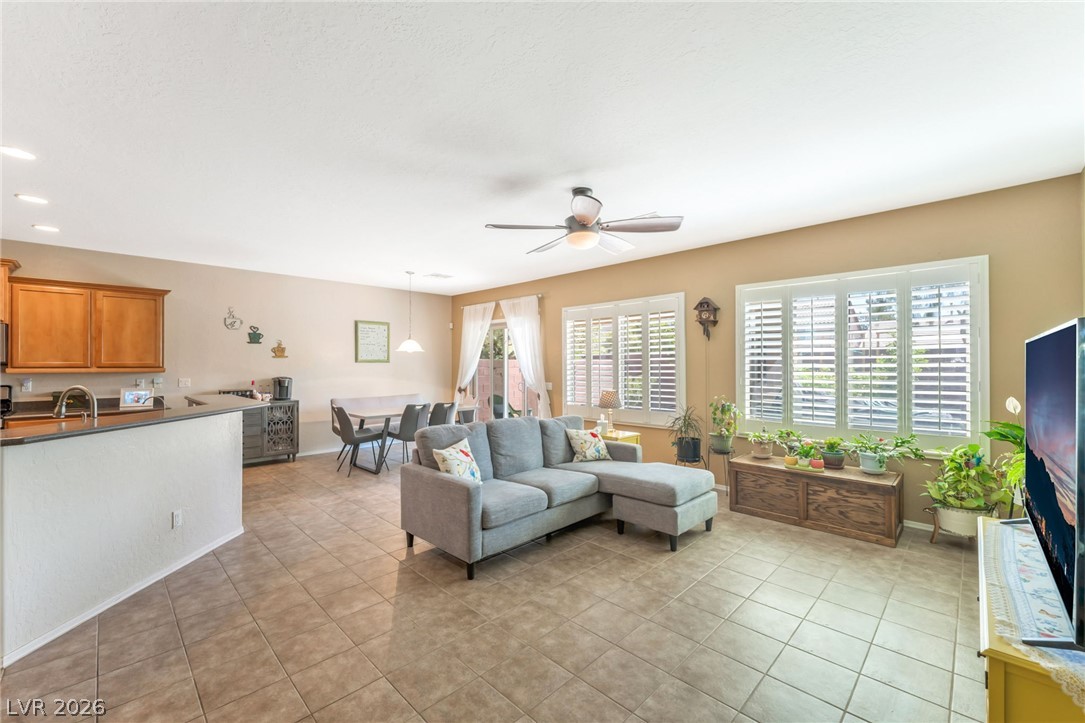 Photo 9 of 43, 3616 Tack Street
