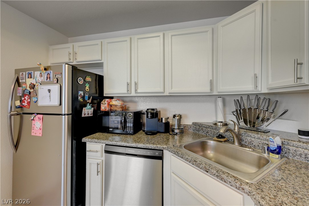 Photo 15 of 41, 9580 W Reno Avenue #134