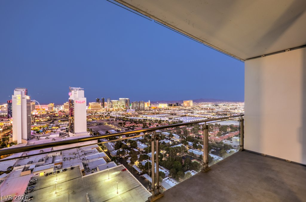 Photo 23 of 27, 4381 W Flamingo Road #3010