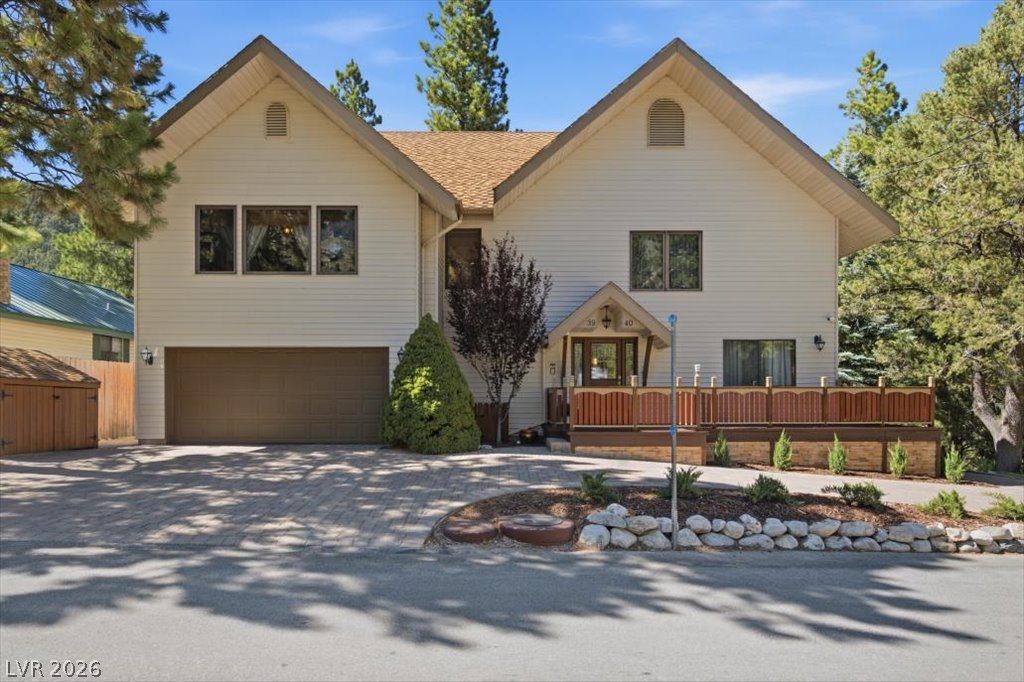 Photo 3 of 3940 White Fir Way