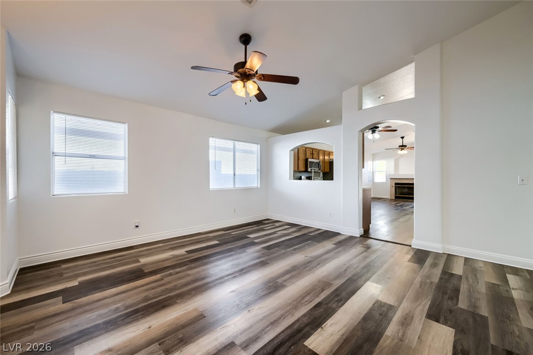 Photo 11 of 33, 7124 Overhill Avenue