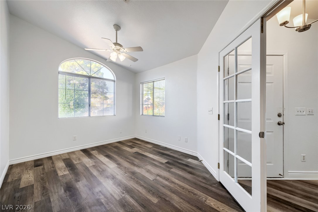 Photo 12 of 33, 7124 Overhill Avenue
