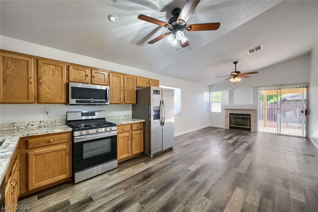 Photo 15 of 33, 7124 Overhill Avenue