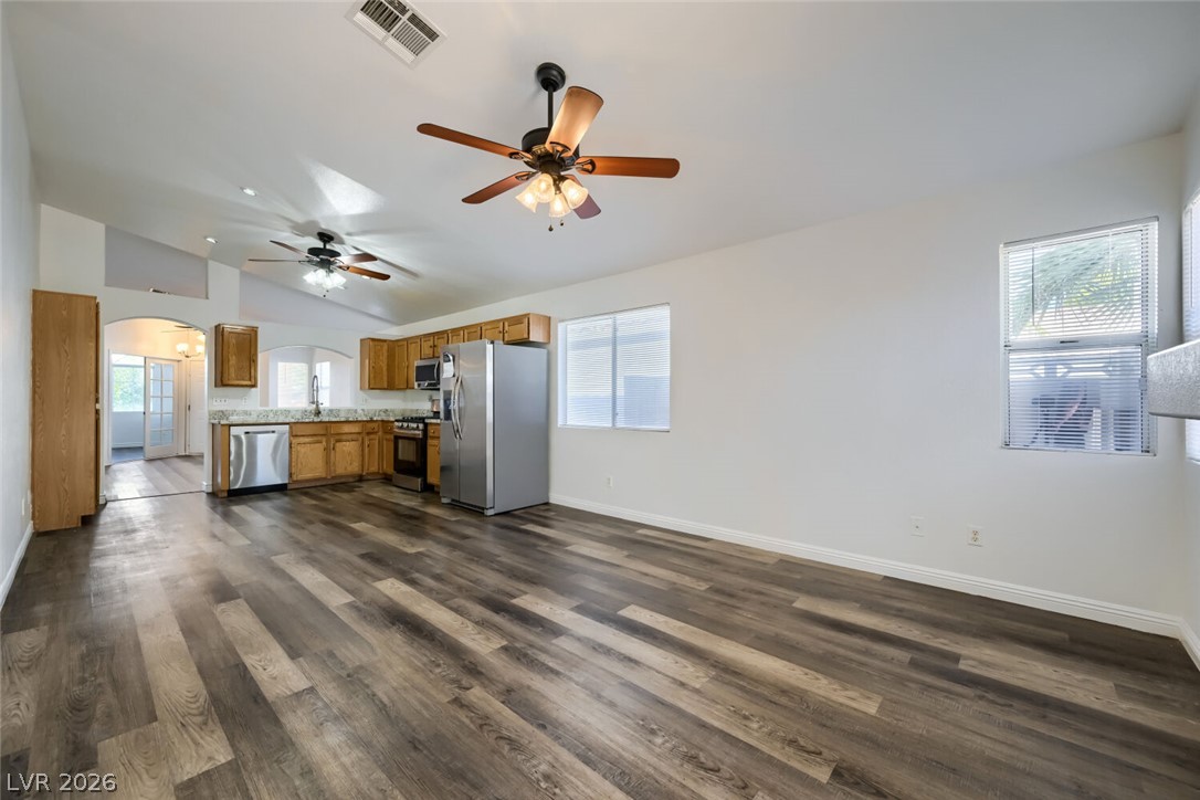 Photo 18 of 33, 7124 Overhill Avenue