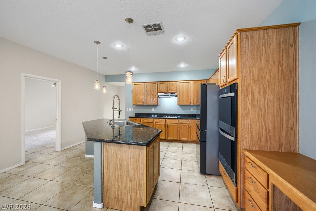 Photo 12 of 32, 1133 Thunder Canyon Avenue