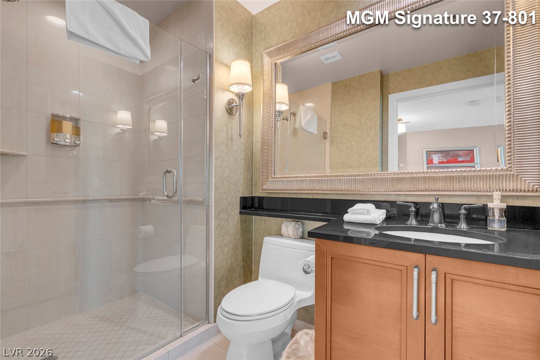 Photo 18 of 92, 125 E Harmon Avenue #3701&3703