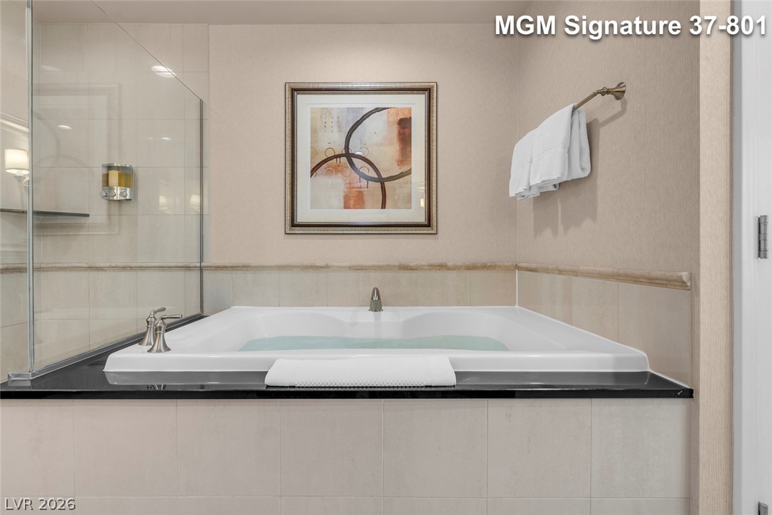 Photo 27 of 92, 125 E Harmon Avenue #3701&3703