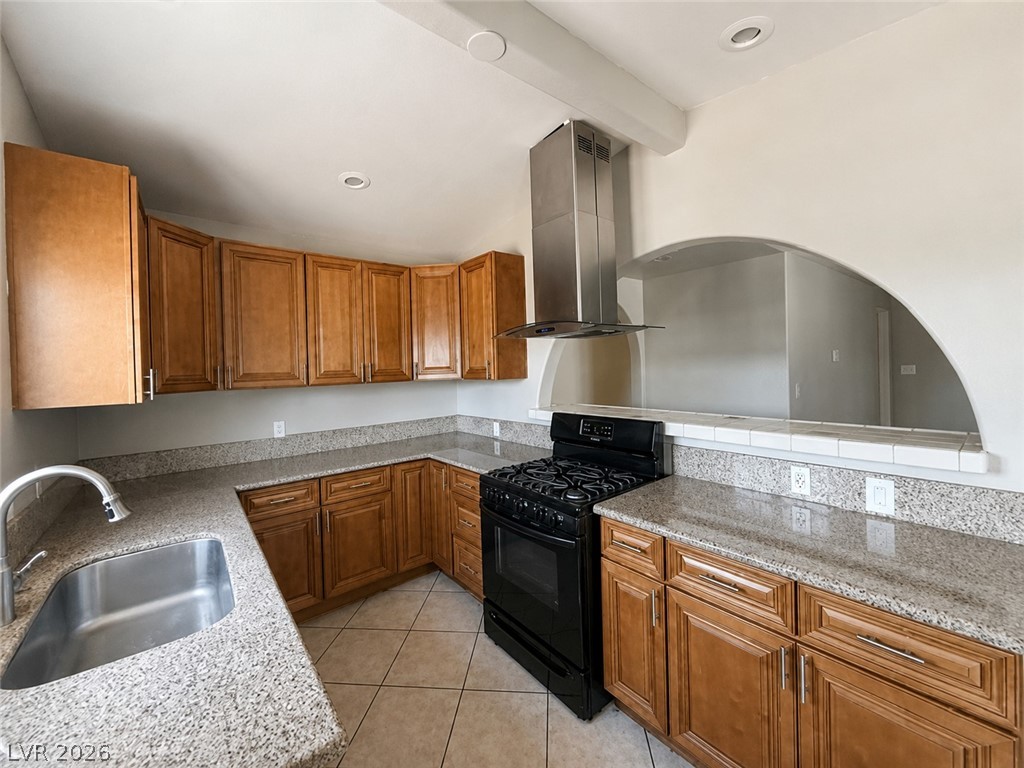 Photo 11 of 29, 709 N 21st Street