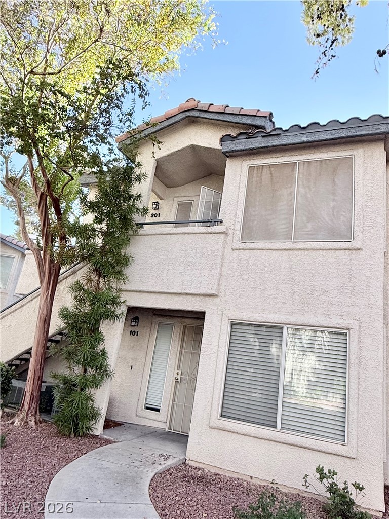 Photo 3 of 3083 Casey Drive #201