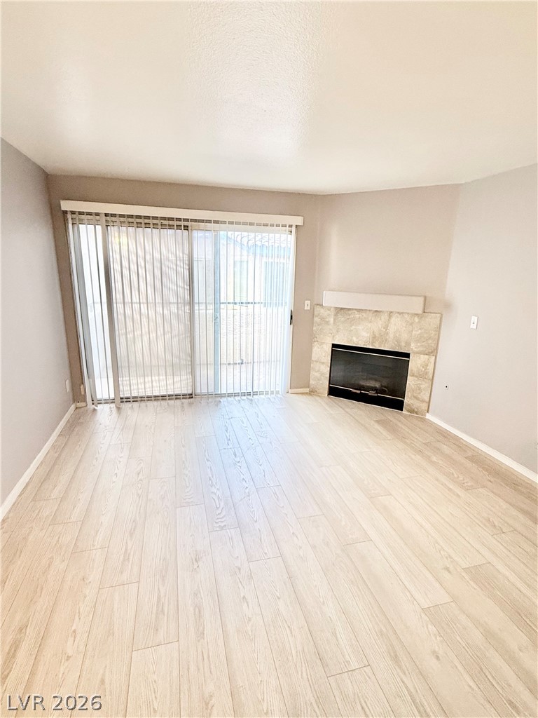 Photo 6 of 19, 3083 Casey Drive #201