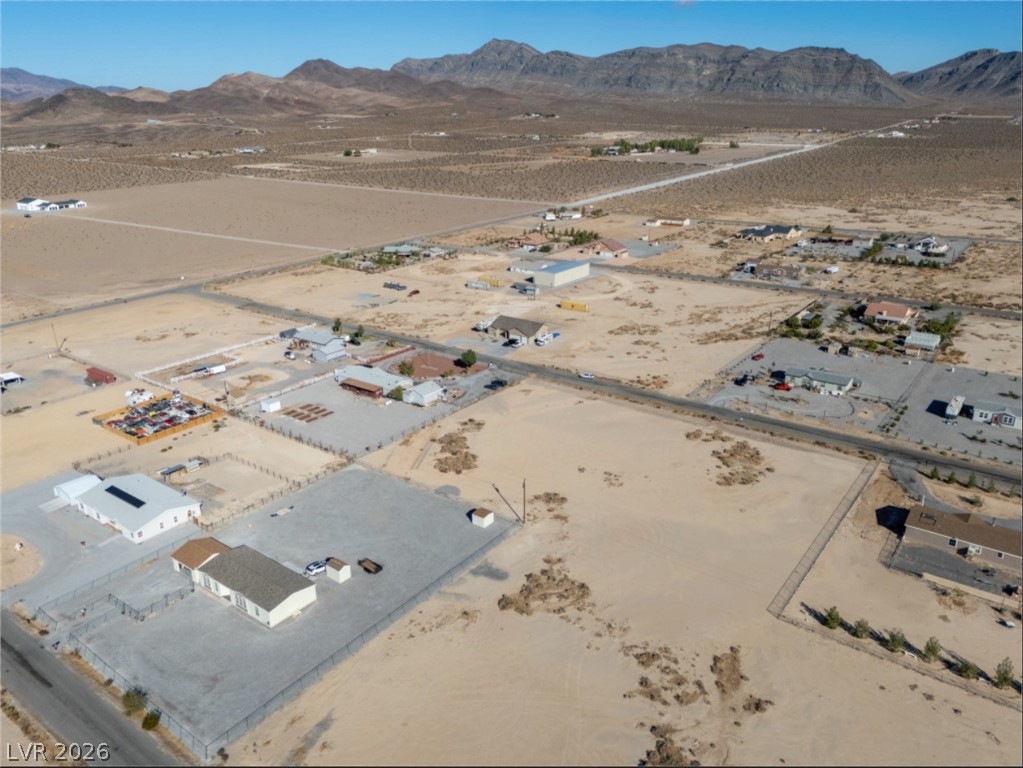 Photo 7 of 14, 4861 W Dyer Road