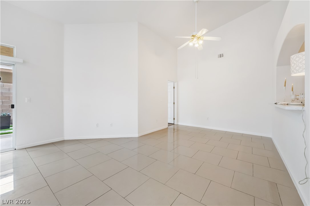 Photo 12 of 54, 9791 Hickory Crest Court