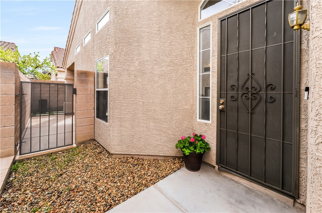 Photo 4 of 9791 Hickory Crest Court