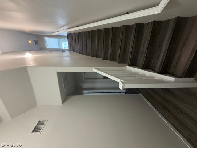 Photo 8 of 31, 9050 W Tropicana Avenue #1077