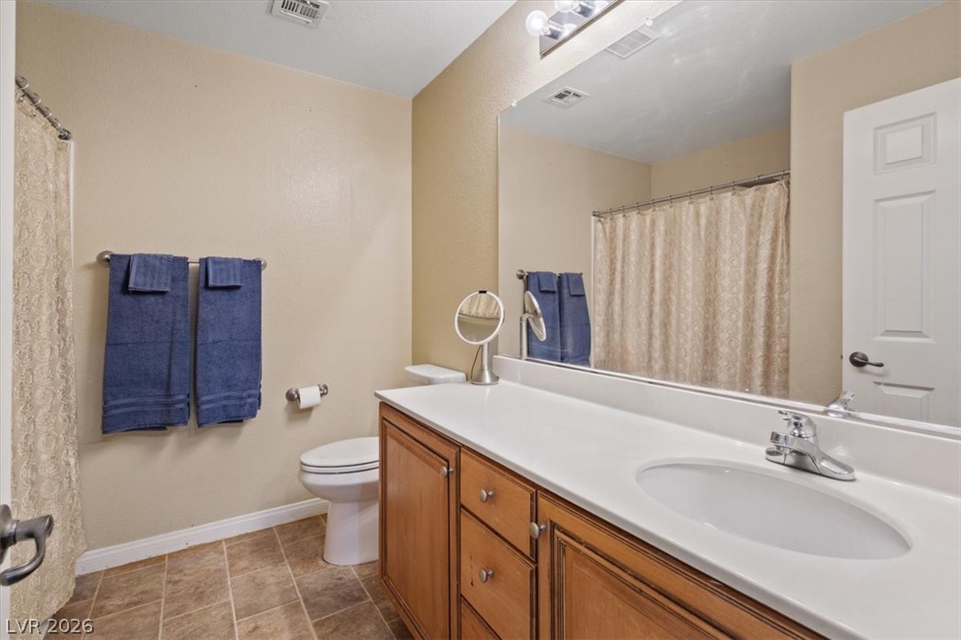 Photo 16 of 29, 9116 Alpine Grove Avenue #103