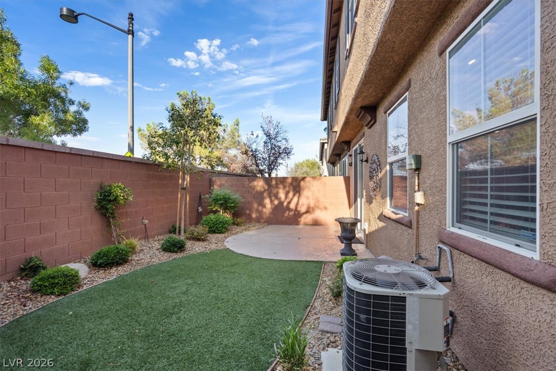 Photo 25 of 29, 9116 Alpine Grove Avenue #103